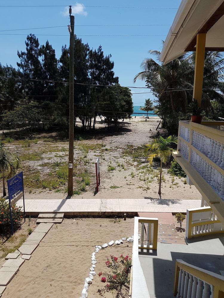 Serenade Hotel Placencia Extérieur photo