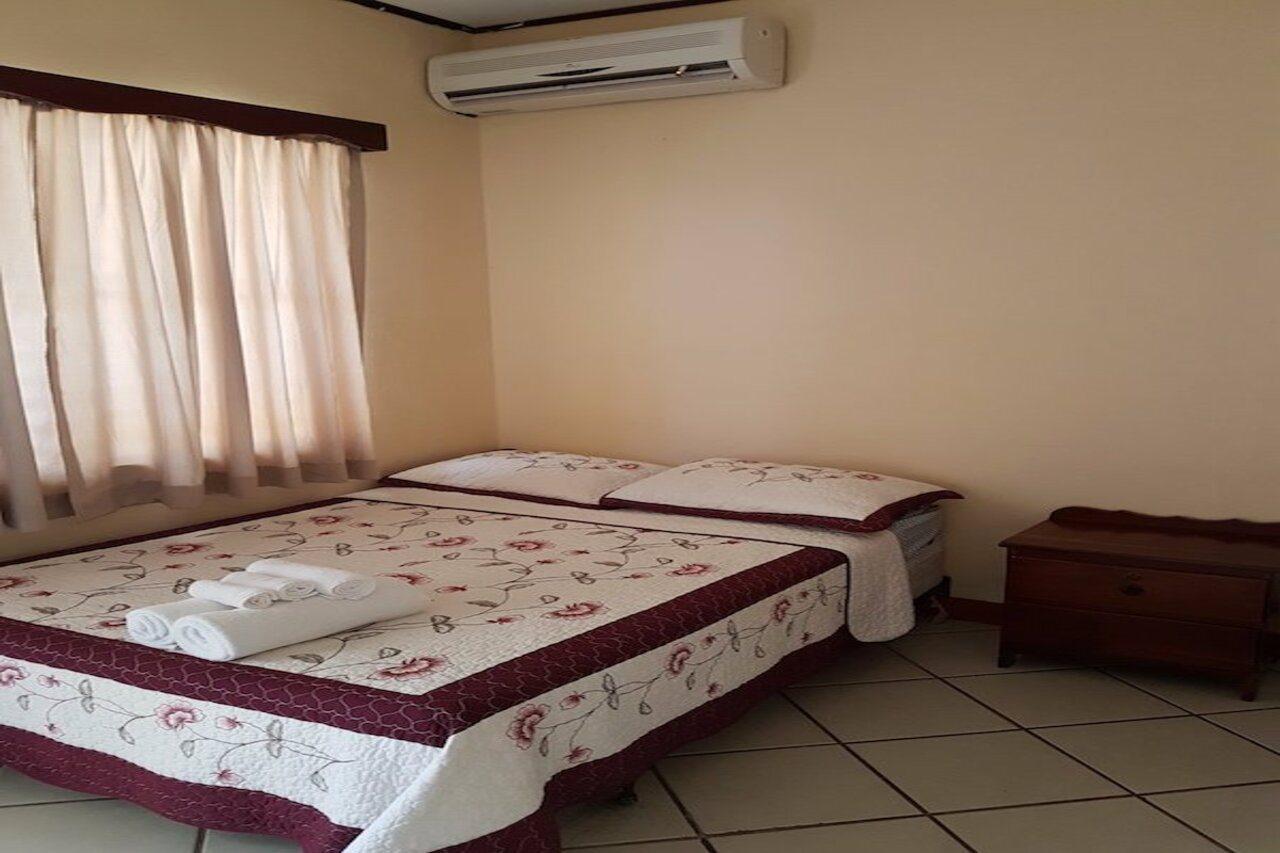 Serenade Hotel Placencia Extérieur photo