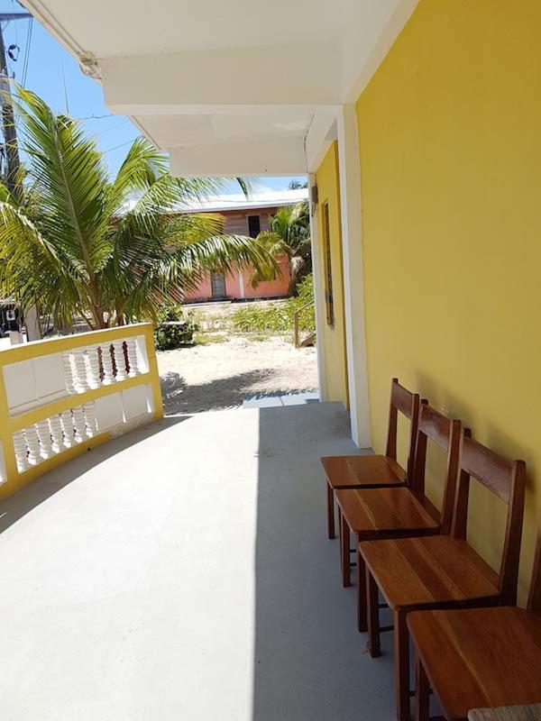 Serenade Hotel Placencia Extérieur photo