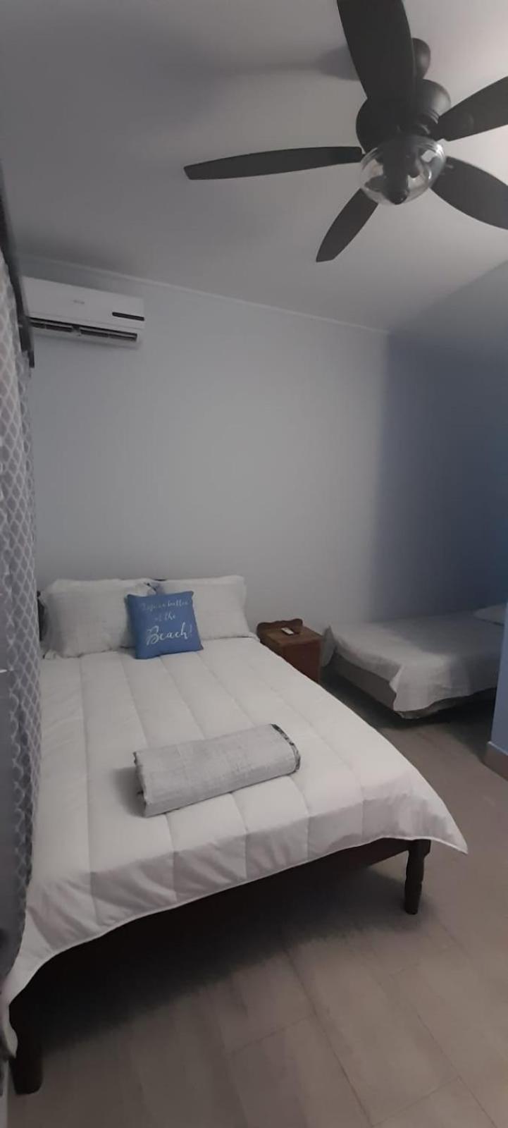 Serenade Hotel Placencia Extérieur photo