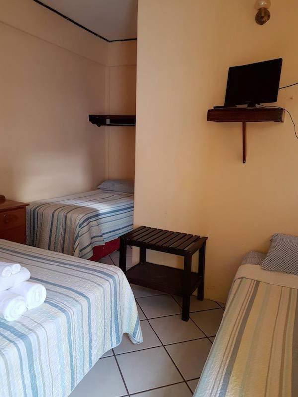 Serenade Hotel Placencia Extérieur photo