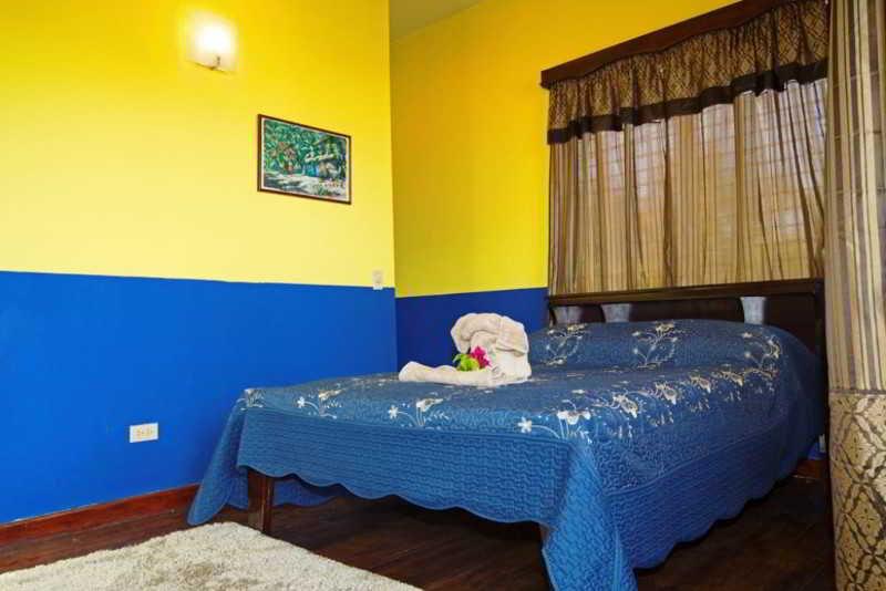 Serenade Hotel Placencia Extérieur photo