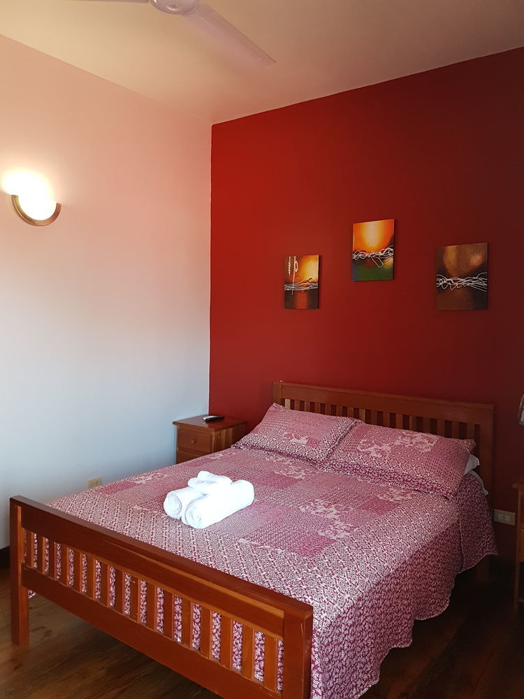 Serenade Hotel Placencia Extérieur photo